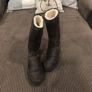 Uggs brown leather bombers